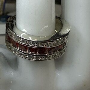 Sterling Silver 925 Stamped Elegant Red Garnet Gemstone Ring Sz 5.5
